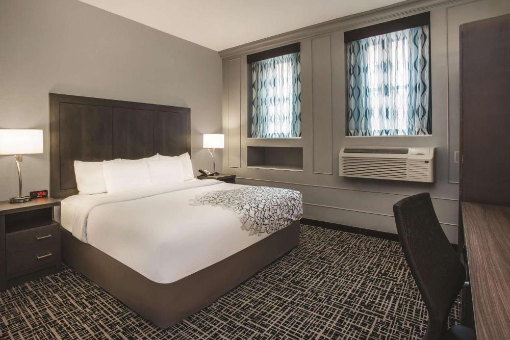 La Quinta by Wyndham Inner Harbor Downtown Image 23