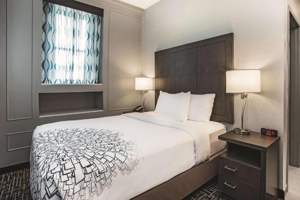 La Quinta by Wyndham Inner Harbor Downtown Image 6