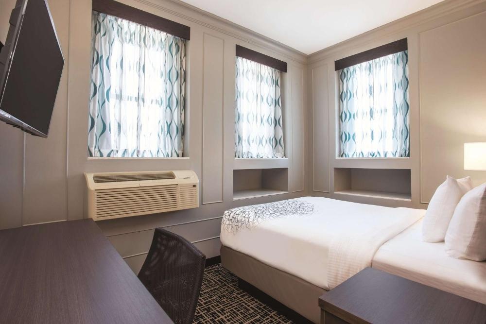 La Quinta by Wyndham Inner Harbor Downtown